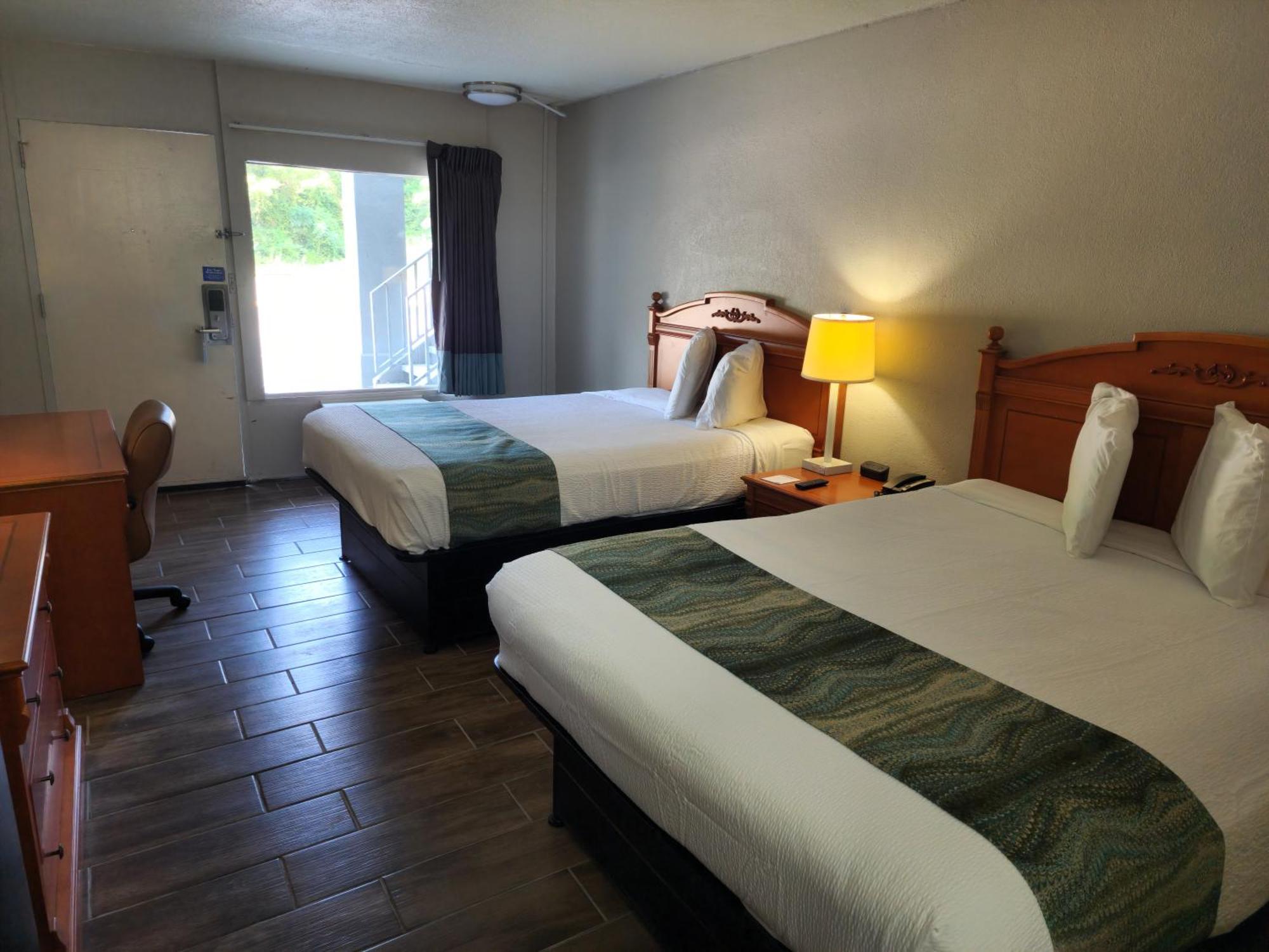 Days Inn By Wyndham Hardeeville Near Hilton Head Экстерьер фото